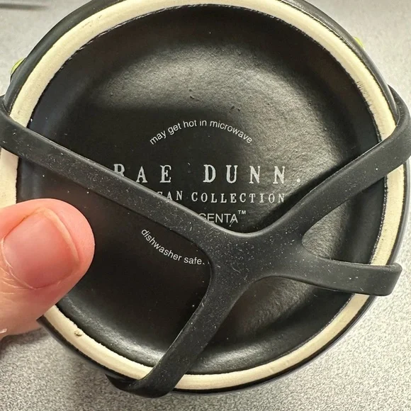 NEW! RAE DUNN EEK MEASURING CUPS NEW RELEASE BLACK AND GREEN - Picture 4 of 5